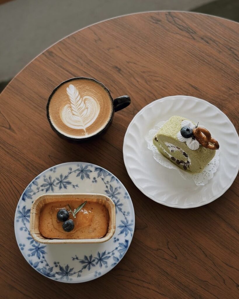 Bakeyard Cafe's pastries and coffee